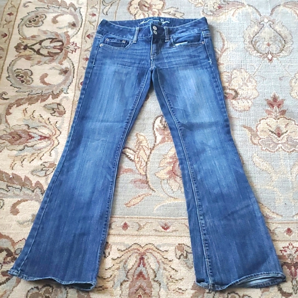 American Eagle Outfitters Women's Mid-Dark Blue Flare Jeans